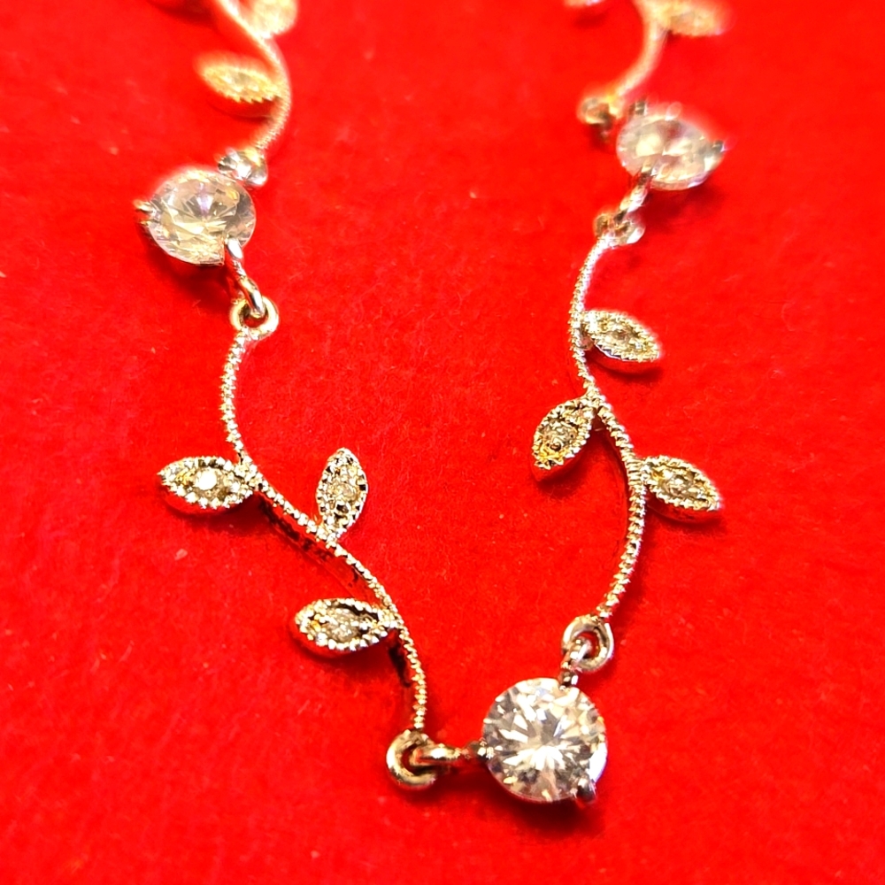 (Mary) Silver Floral Necklace Crystal Leaf